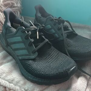 Adidas Black Ultrabosts